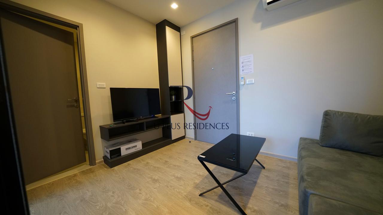 The Base Pattaya Apartment Bagian luar foto