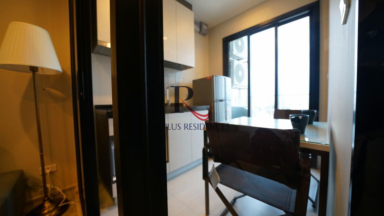 The Base Pattaya Apartment Bagian luar foto