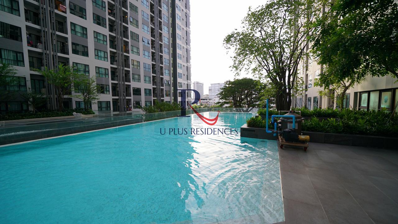 The Base Pattaya Apartment Bagian luar foto