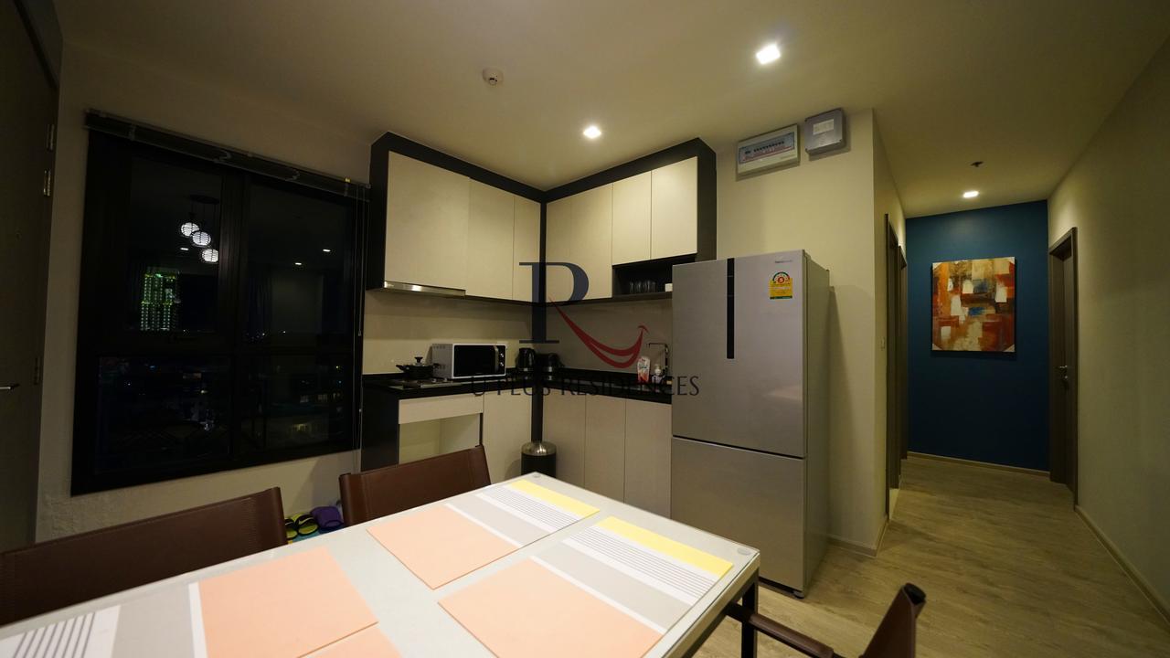 The Base Pattaya Apartment Bagian luar foto