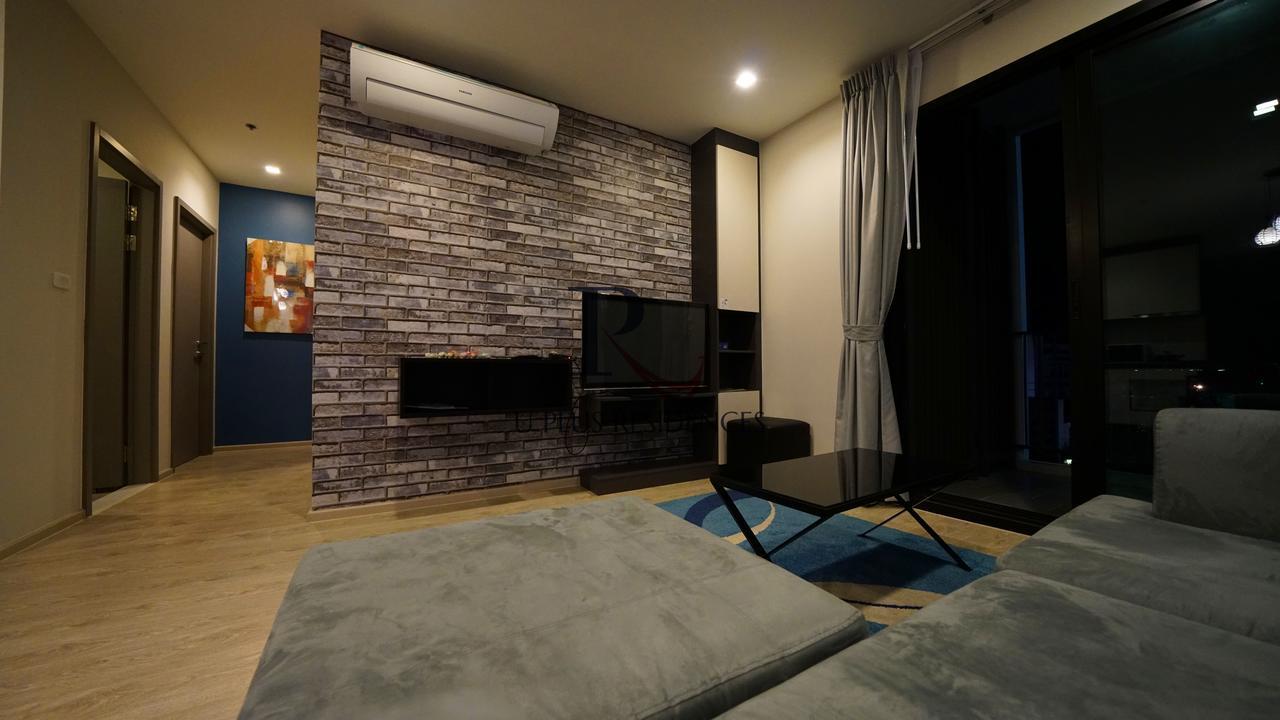 The Base Pattaya Apartment Bagian luar foto