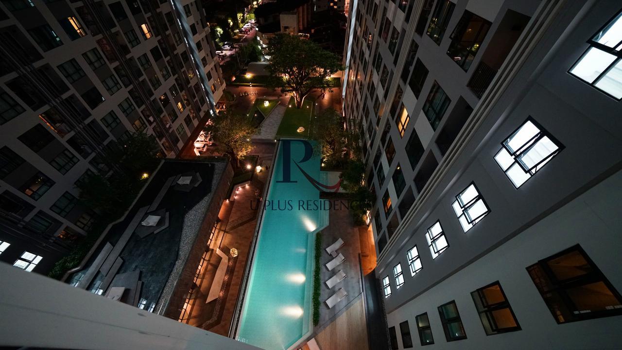 The Base Pattaya Apartment Bagian luar foto