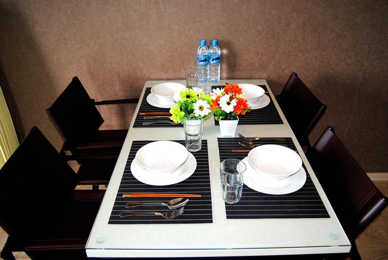 The Base Pattaya Apartment Bagian luar foto