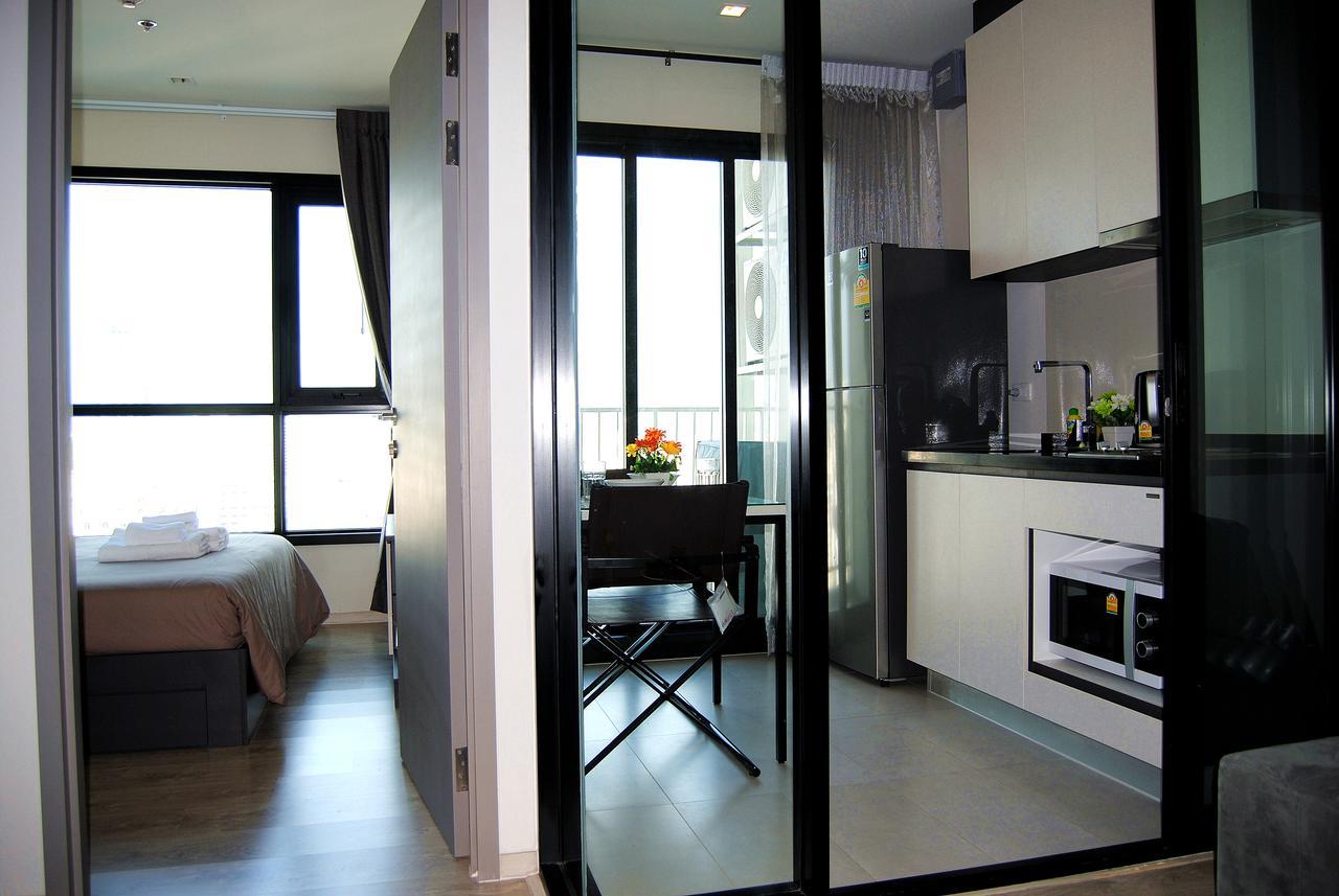 The Base Pattaya Apartment Bagian luar foto